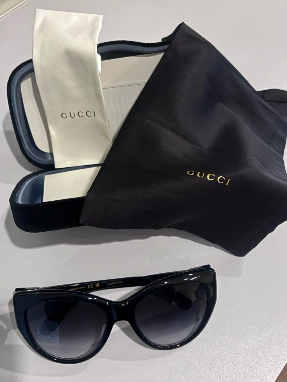 Gucci Black Cat-Eye Sunglasses GG0877S